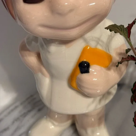 Vintage Ceramic Nurse Sculpture 11” Dark Brown Eyes Smiley Face Collectable - Picture 6 of 10